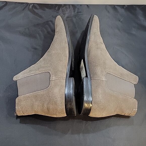 EXPRESS ALMOND TOE SLIP-ON MEN'S LEATHER BOOT - Picture 12 of 16